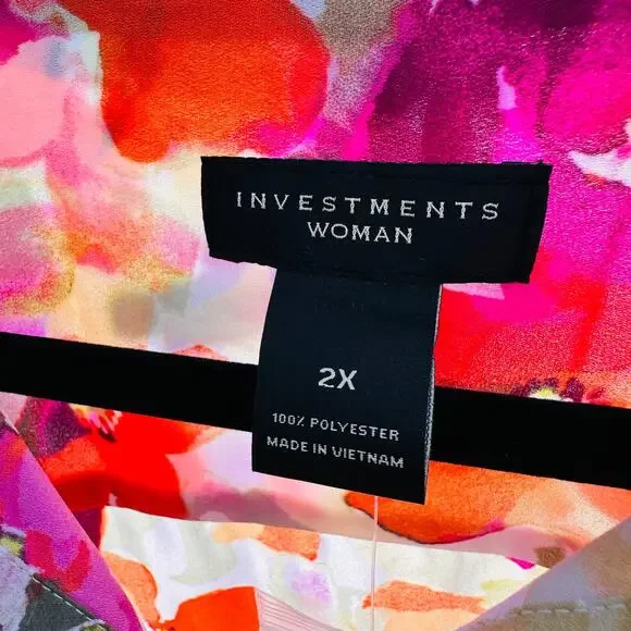 Investments Floral Blouse 2X - Picture 3 of 3